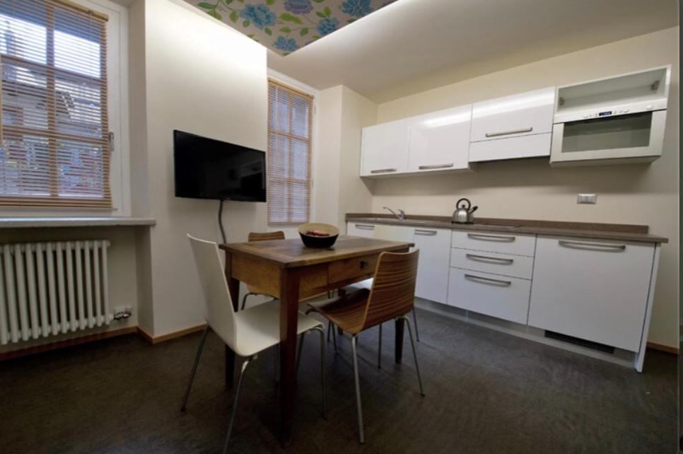 Aymon De Challant Appartement Аоста Екстериор снимка